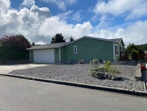 Building Photo - COMING SOON! NOW TAKING APPLICATIONS! An Outdoor Entertainer's Dream on the Majestic Oregon Coast!