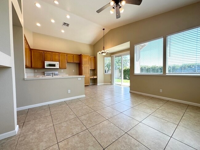Building Photo - Beautifully Updated 3-Bedroom, 2-Bath Home...