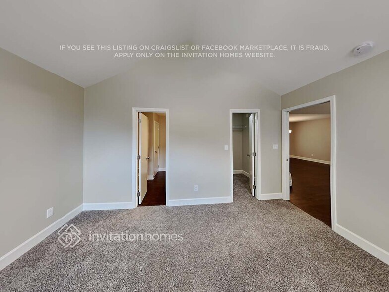 Building Photo - 158 Creek Haven Dr