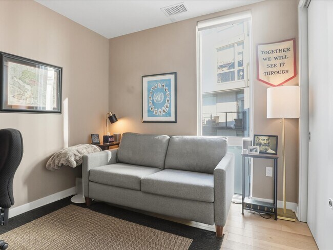 Building Photo - 1923 9th St NW