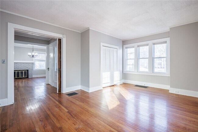 Building Photo - 1609 Culver Rd