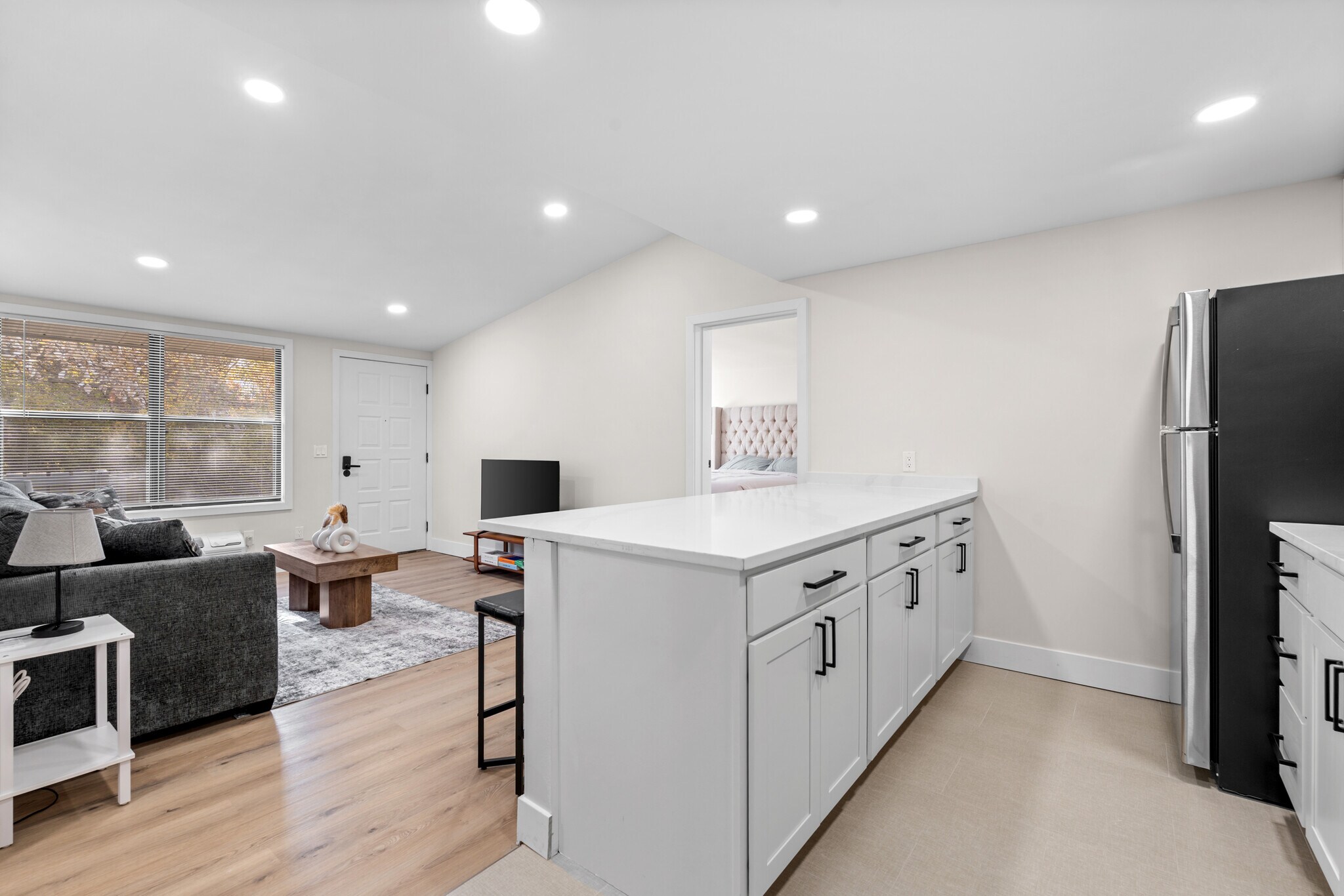 Building Photo - 41349 Heathmore Ct