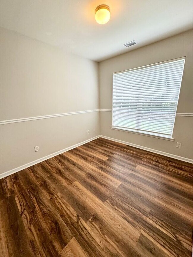 Building Photo - Fabulous Home in Ballantyne!!!
