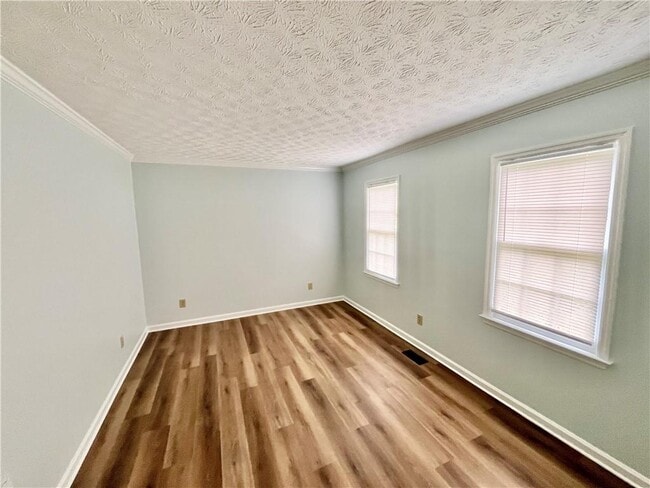 Building Photo - 93 Radford Cir SW