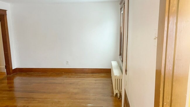 Building Photo - 73-75 Wallingford Ave