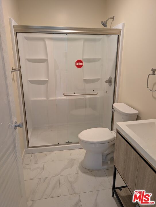 Building Photo - 317 W 111th St