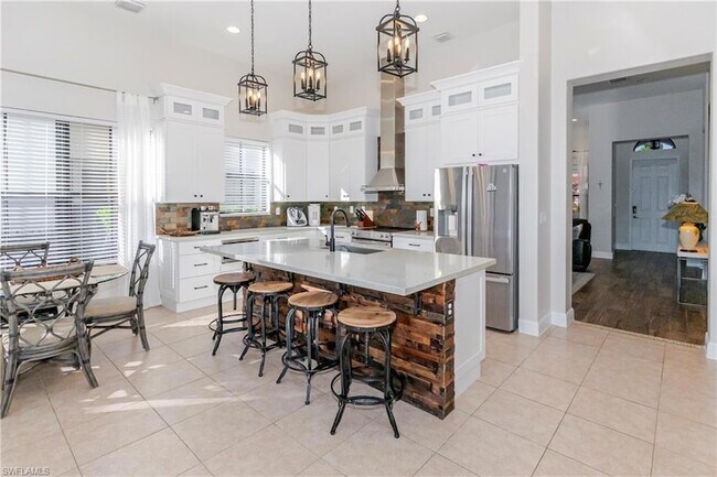 Building Photo - 5104 Salerno St