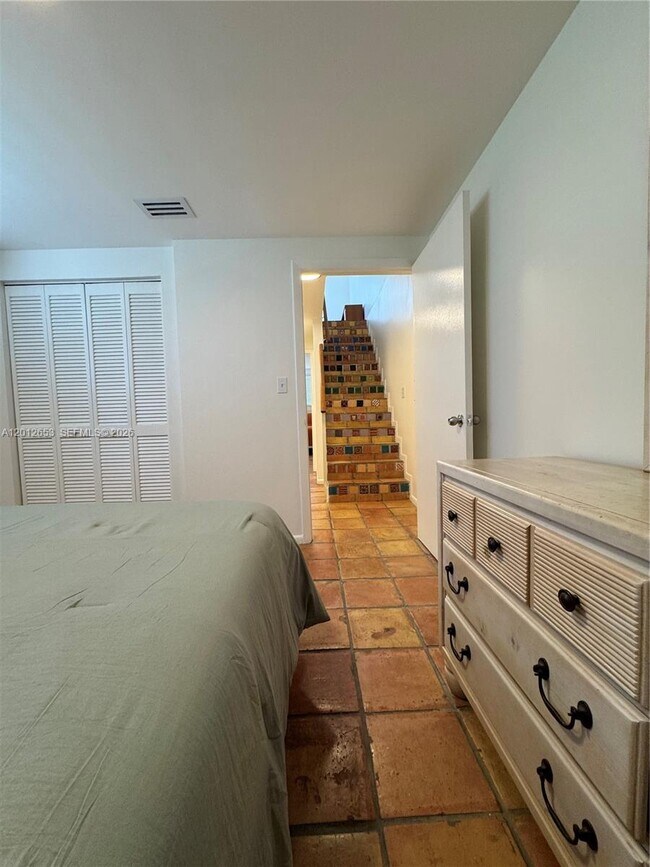 Building Photo - 1460 Ocean Dr