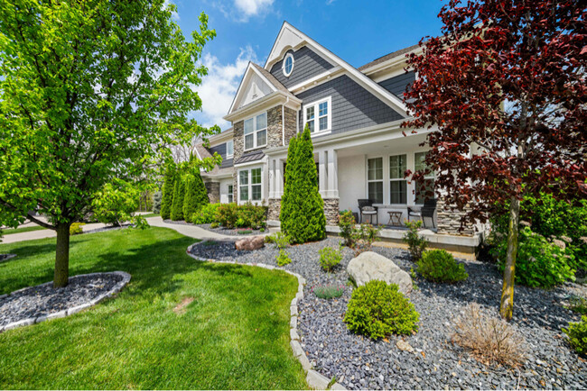Building Photo - 5990 Hollow Ct