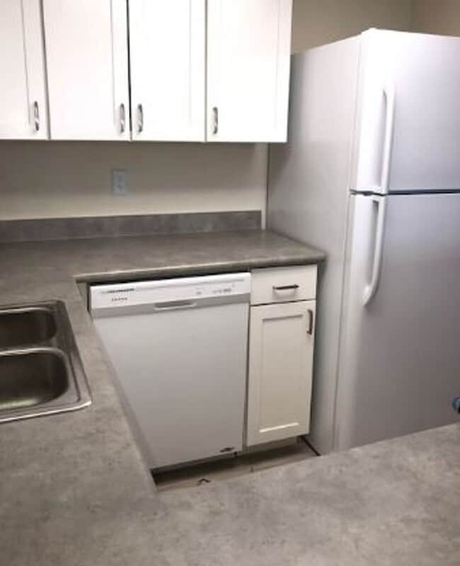 Building Photo - 2 BR/1BA | Newly Renovated Unit | Front Patio| Fireplace in living room!