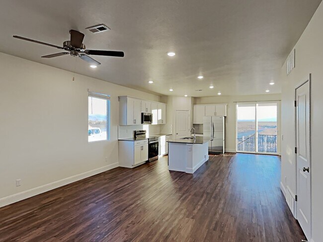 Building Photo - 2685 W 3290 S