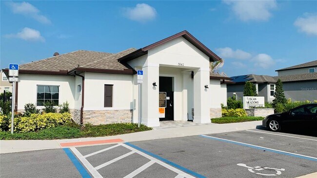 Building Photo - 3253 Bella Vista Dr
