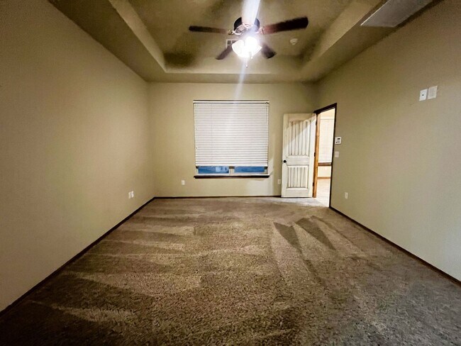 Building Photo - 14812 Brent Cir