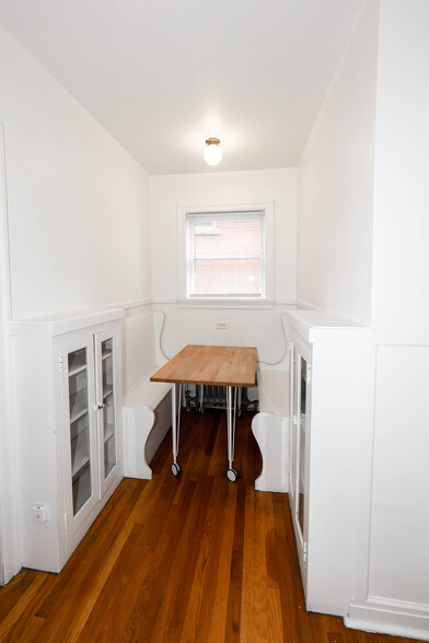 Building Photo - 740 E 300 S