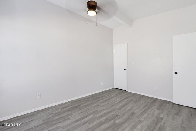 Building Photo - 11100 Vista Lago Pl