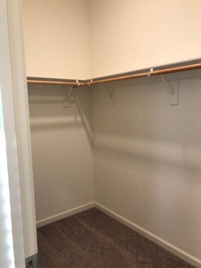 Building Photo - Beautiful home in Natomas, 3+2.5, 2-story, 2-car tandem garage, close to fwy & shopping