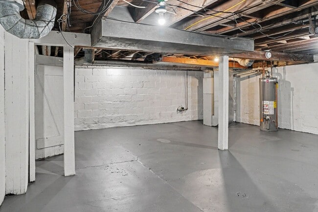 Building Photo - 630 Dayton Ave