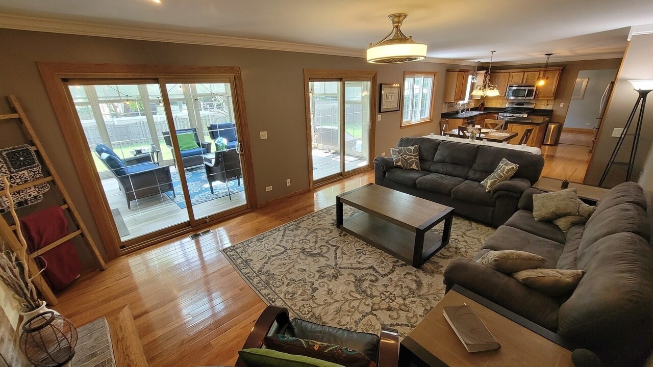 Building Photo - 3885 Thornberry Way