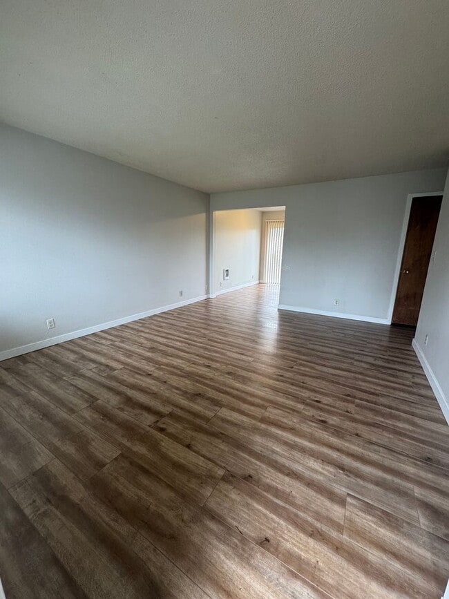 Building Photo - 21st Avenue Duplex