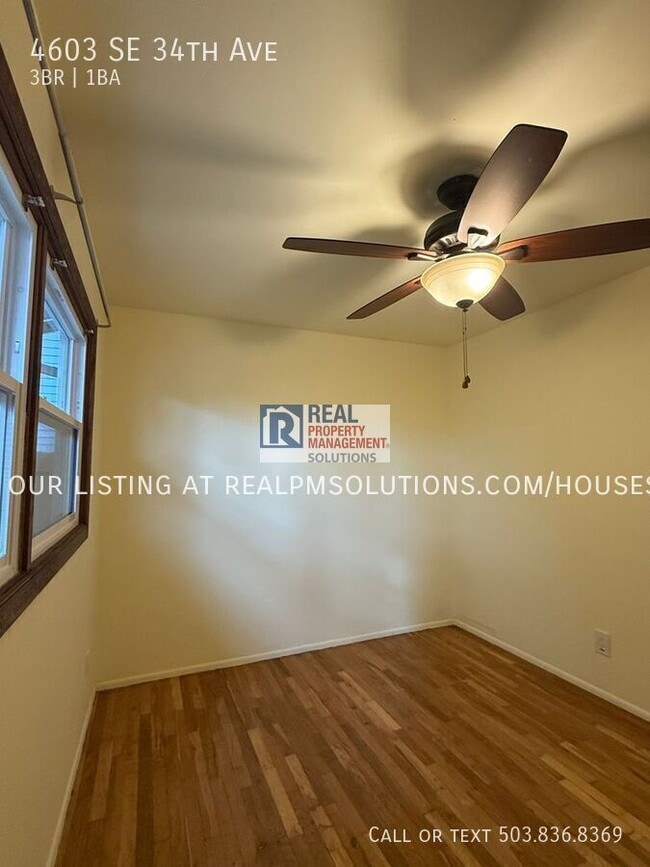 Building Photo - 4603 SE 34th Ave