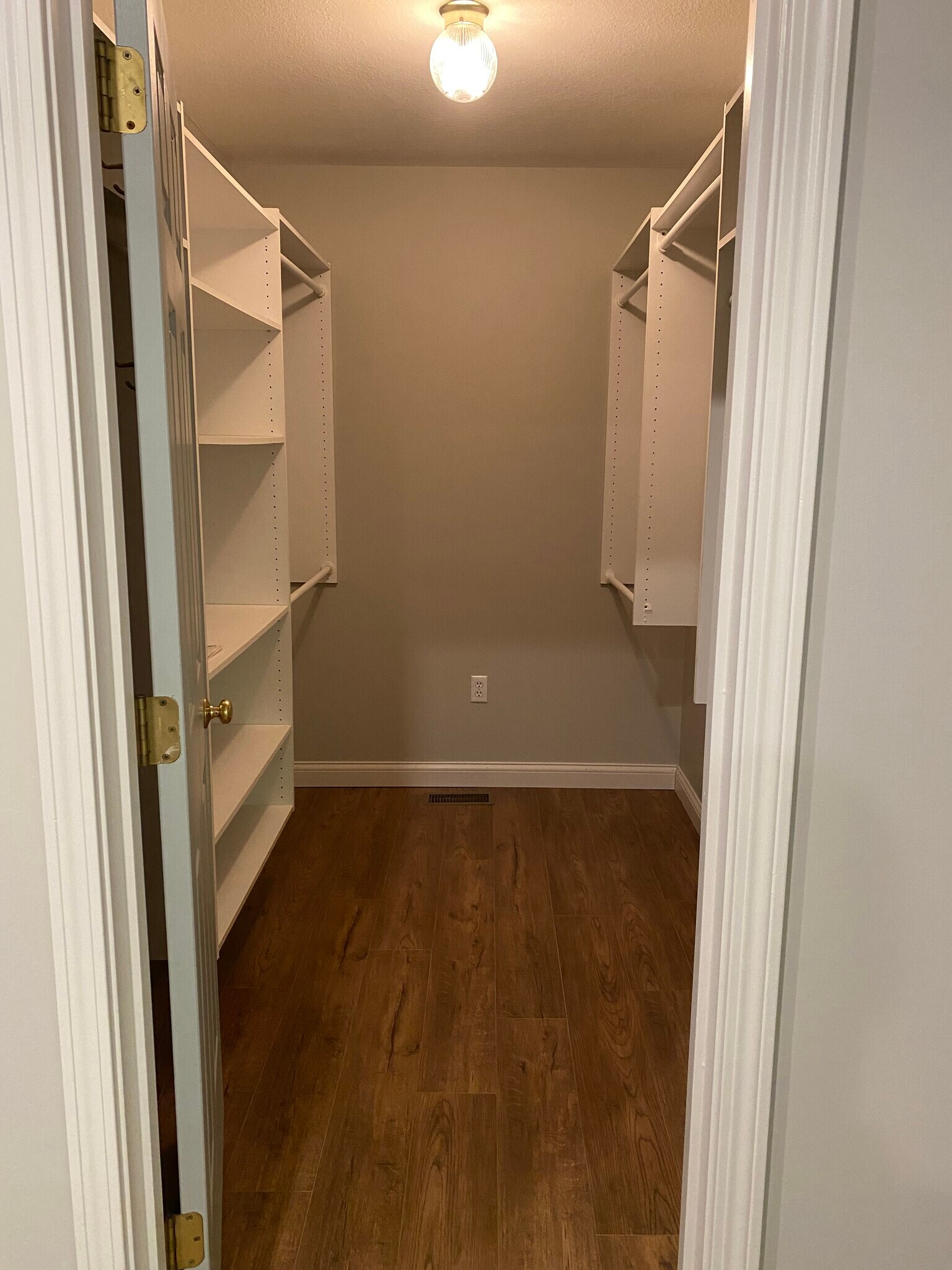 Building Photo - 2930 E Shetland Dr