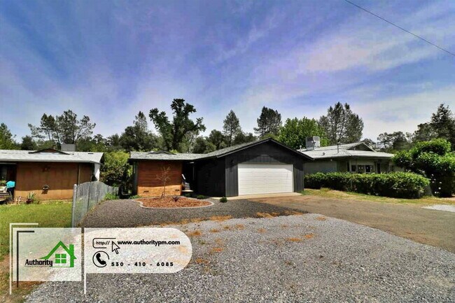 Building Photo - 1833 Oregon Ave