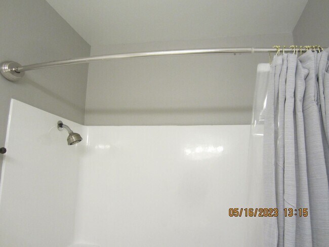 Building Photo - 4 br, 2 bath House - 1510 HIGHRIDGE