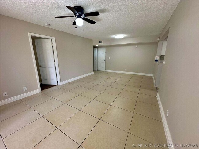 Building Photo - 5701 Riverside Dr