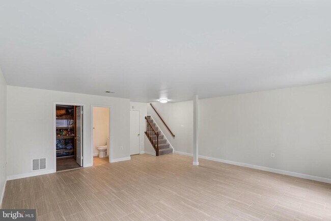 Building Photo - 5412 Wycklow Ct