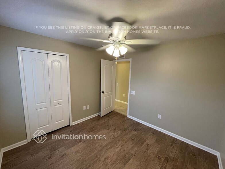 Building Photo - 25401 Lexington Oaks Blvd