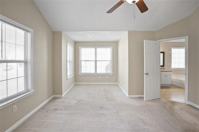 Building Photo - 1442 Glenover Cir