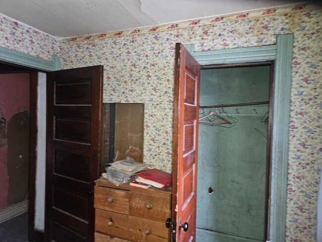 Building Photo - Deposit Special
