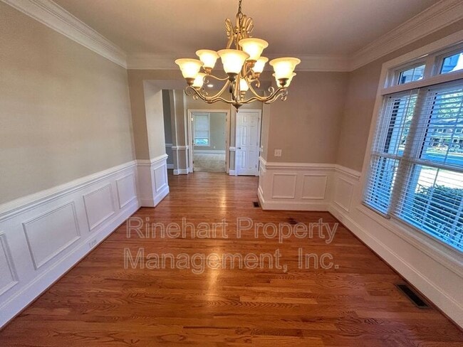 Building Photo - 1212 Auburndale Ln