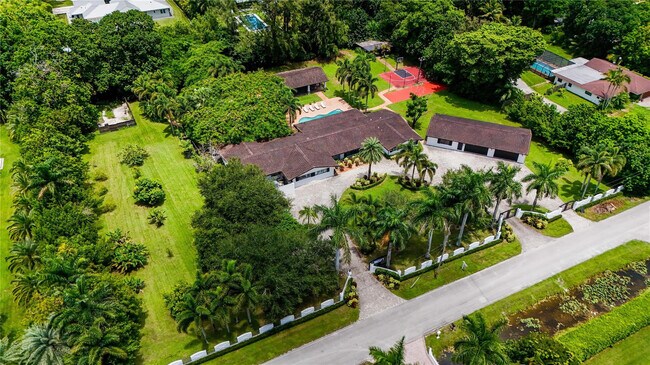 Building Photo - 14701 SW 63rd St