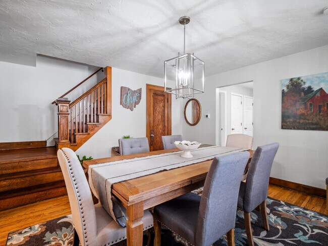 Building Photo - 3222 West Blvd