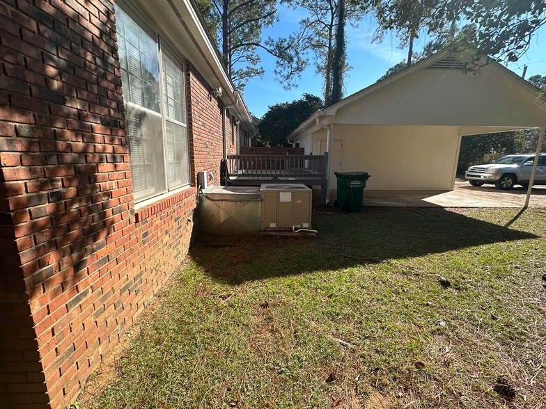 back Yard - 2810 Falcon Ln