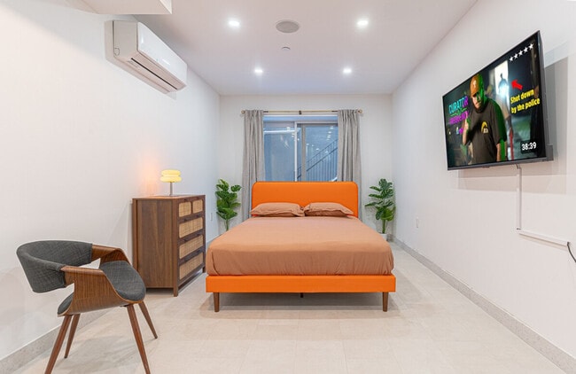 Building Photo - 1255 Decatur St