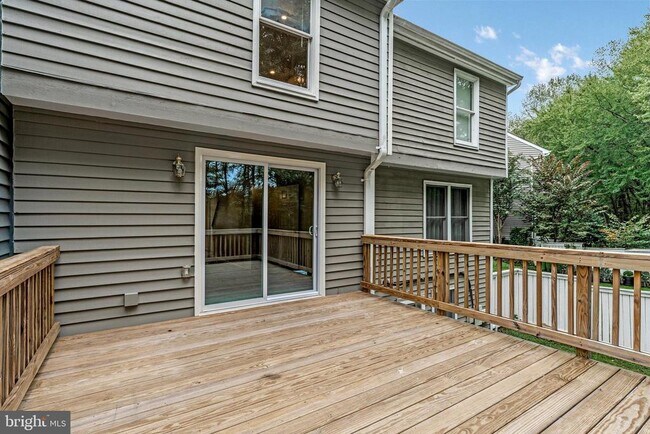 Building Photo - 1594 Poplar Grove Dr