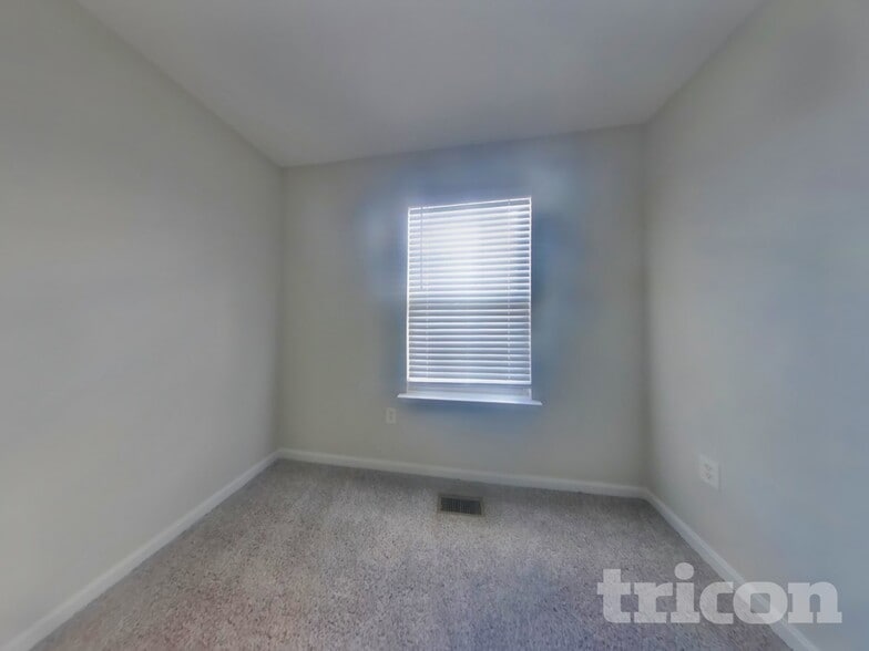 Building Photo - 10930 W Point Pl