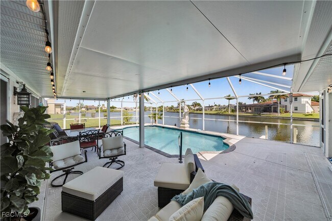 Building Photo - 1811 NE 5th Terrace