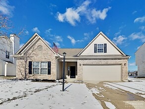 Building Photo - 526 Alton Dr