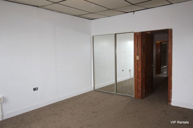 Building Photo - MUST SEE BEAUTIFUL HOME