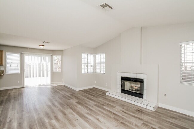 Building Photo - 2365 Beaver Bay Ct