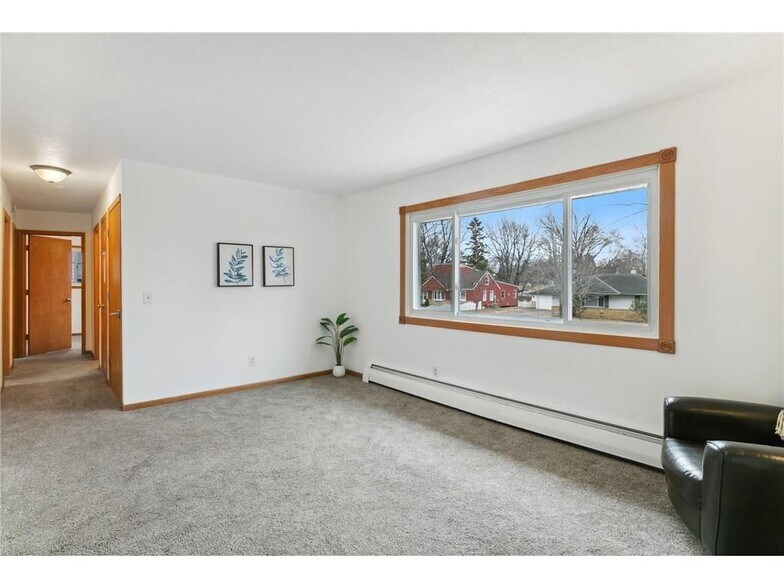 Building Photo - 49 91st Ln NE
