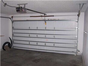 Building Photo - 1128 Sweetbriar Station