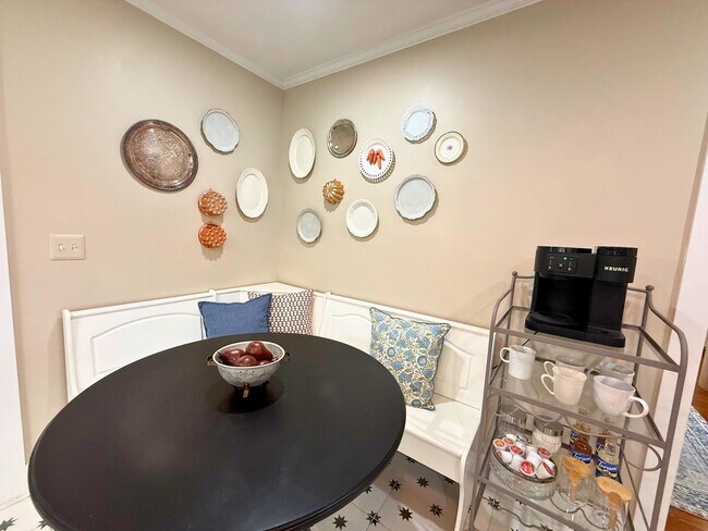 Building Photo - 11 Brooks Ave