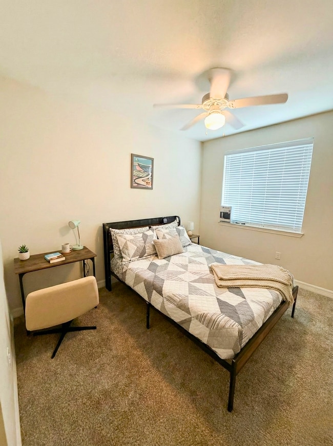 bedroom-1.png - Whitestone Crossing