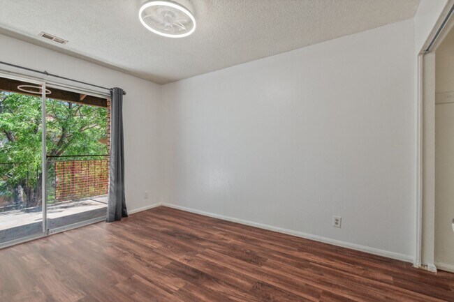 Building Photo - 3261-3267 Gypsum