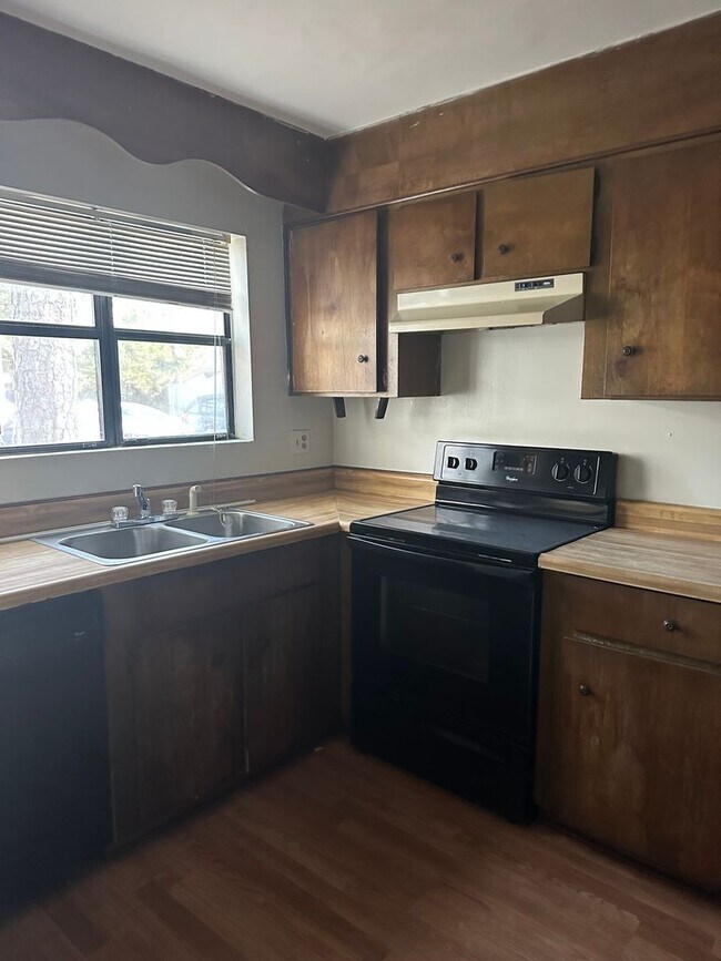 Building Photo - Coming Soon!