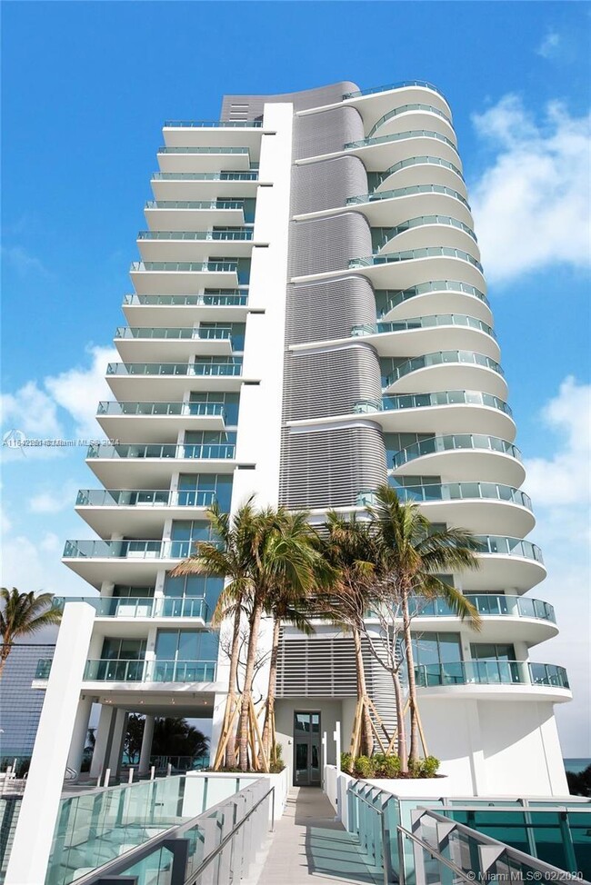 Building Photo - 6901 Collins Ave